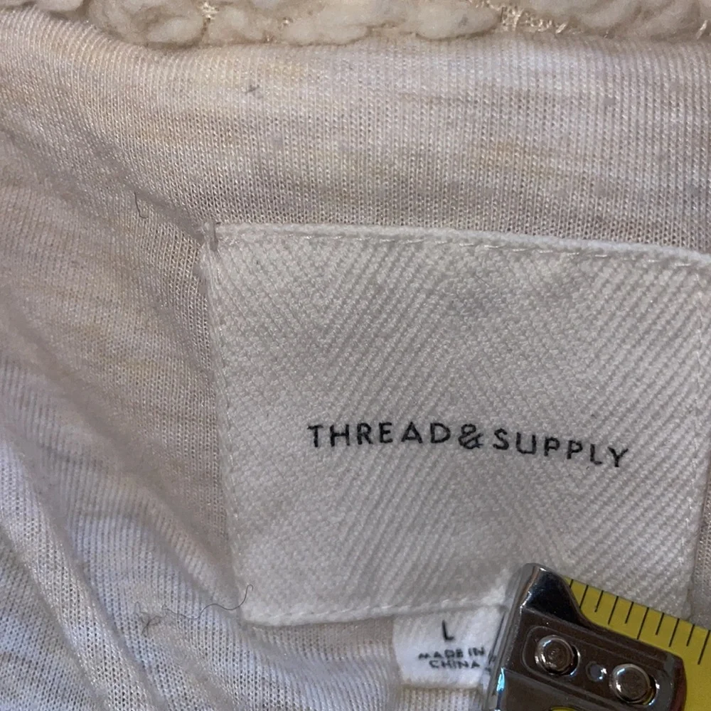 Thread & Supply 1/4 Zip Sherpa Jacket, Size L - Picture 6 of 11